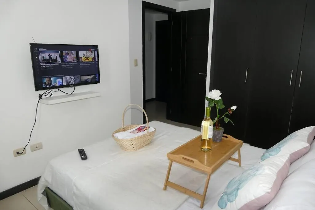 New Habitacion Vista Al Rio Bellini III Santa Ana 과야킬 아파트
