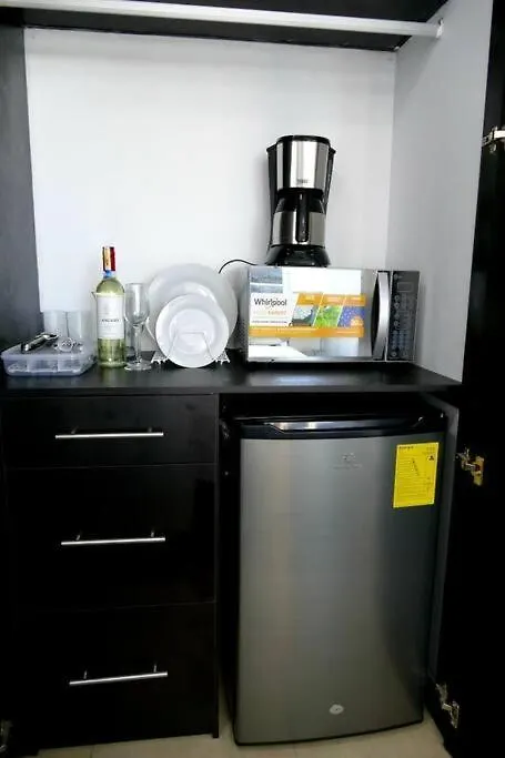 New Habitacion Vista Al Rio Bellini III Santa Ana 과야킬 0*,